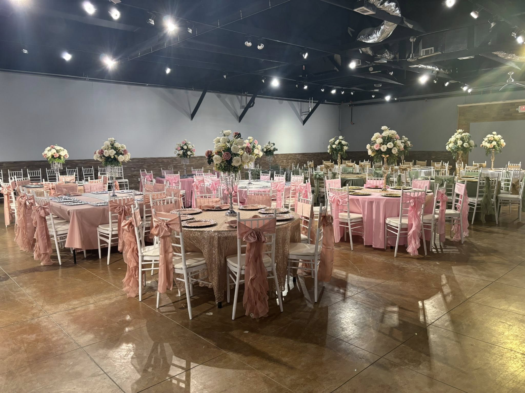 Cleveland Reception Hall - Salón para Eventos